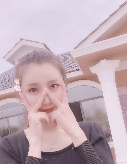 小媛的第一张照片--新北闪婚服务中心