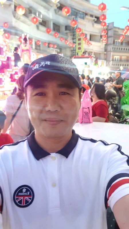 小陳的第一张照片--新北闪婚服务中心